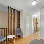 Jaeaeskaen Loma, Ratatie 3, Asunto 2 * Kauhava