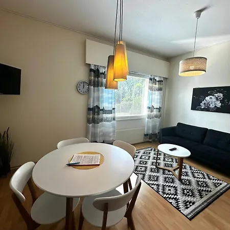 Jaeaeskaen Loma, Ratatie 3, Asunto 2 Apartment