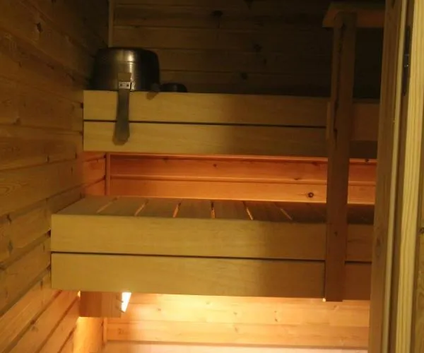 Jaeaeskaen Loma, Ratatie 3, Asunto 2 アパート カウハバ